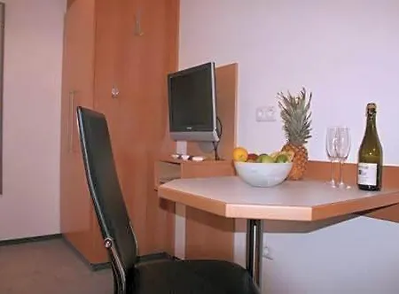 Apartment-haus 3* Kolín nad Rýnem